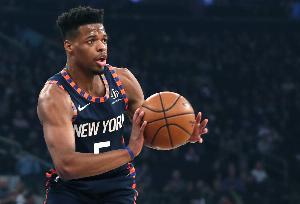 老熟人！隊(duì)記：本周尼克斯試訓(xùn)了17年9號(hào)秀小丹尼斯-史密斯