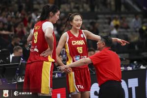 媒體人：陣容大幅度更新的中國(guó)女籃缺了些默契 在配合方面較生疏
