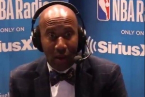 美記：快船曾在2018年解雇廣播員布魯斯-鮑文 因后者說小卡壞話