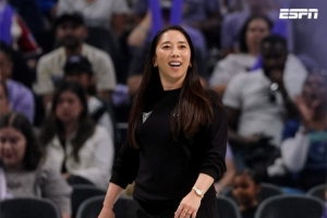 創(chuàng)造紀(jì)錄！WNBA擴張球隊女武神主帥首賽季獲年度最佳教練
