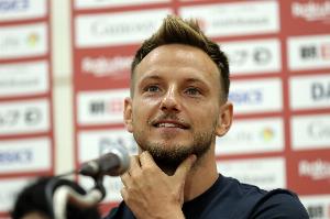 拉基蒂奇：費爾明確實贏得了首發(fā)機會，但我認(rèn)為奧爾莫才是首選