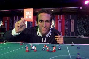 迪卡尼奧：迪洛倫佐的鏟球是錯誤的絕望之舉，孔蒂缺少一點狠勁