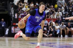 后東契奇時(shí)代進(jìn)攻何去何從？基德或讓弗拉格擔(dān)任控衛(wèi)效仿字母哥