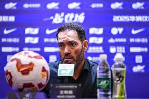 蘇亞雷斯：多兩個(gè)人作戰(zhàn)應(yīng)該把比賽拿下來，但沒有得到效果