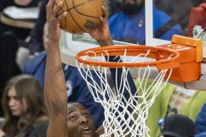 蒙克+1首輪！美記：國王就庫明加簽換給勇士開的報(bào)價(jià)仍在談判桌上