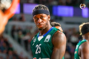 朗尼-沃克視納恩為赴歐打球榜樣！納恩：我只是相信我自己