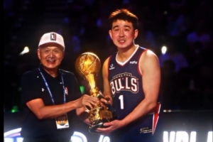 恭喜董健榮獲2025賽季常規(guī)賽MVP及三分王！