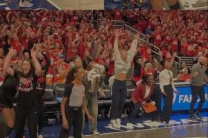 社媒評(píng)論“裁判無法阻止我們”！凱特琳-克拉克自宣被罰200美元