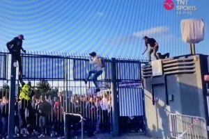 前巴黎警察局長(zhǎng)：2022歐冠決賽安?；靵y損害國(guó)家形象，導(dǎo)致我離職