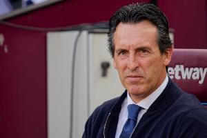 埃梅里：多打一人本該贏下比賽，我們必須努力恢復(fù)并重塑自身身份