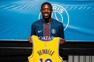 跨界聯(lián)動！湖人官方祝賀登貝萊榮膺2025年金球獎