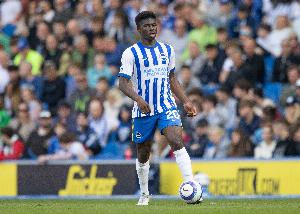 二選一？綠帽哥：巴萊巴家人近日分別拜訪了安菲爾德和老特拉福德