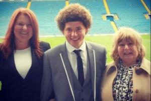 菲利普斯14歲加盟利茲聯(lián)青訓(xùn)，21歲當(dāng)核心，26歲4900萬歐加盟曼城