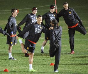 魯尼自爆：當(dāng)年我滴眼藥水掩飾宿醉兩天，比賽雙響后我又喝了兩天