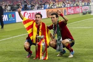 球盲過濾器？布斯克茨身高1米9腳下有活，如何評(píng)價(jià)他的職業(yè)生涯？