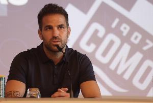 法布雷加斯：當(dāng)布斯克茨不在場(chǎng)上時(shí)，你會(huì)意識(shí)到他有多重要