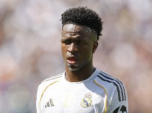 TA：阿隆索將姆巴佩視為皇馬頭號攻擊手，維尼修斯需競爭上崗