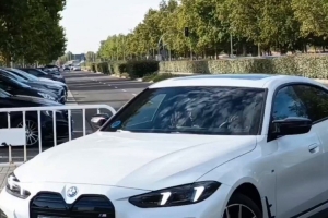 大戰(zhàn)在即！皇馬球員已在俱樂部訓(xùn)練基地集合，準備參加德比戰(zhàn)