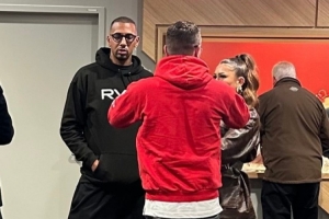 拜仁主場迎戰(zhàn)不萊梅，博阿滕現(xiàn)身安聯(lián)球場現(xiàn)場觀戰(zhàn)