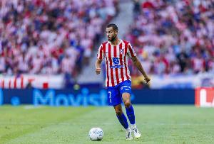 阿斯報(bào)：對(duì)陣皇馬漢茨科可能擔(dān)任馬競(jìng)左后衛(wèi)，朗格萊出任中衛(wèi)