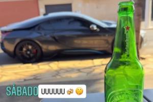 ??32歲費(fèi)南多曬喝酒豪車照+身材走樣，歸化后年薪最高達(dá)600萬(wàn)歐