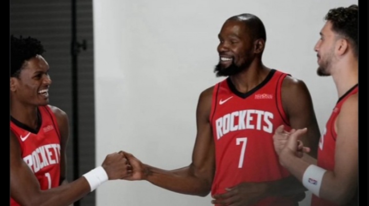 名畫(huà)預(yù)定？美媒：這張照片一定會(huì)被銘記！??