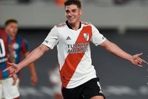 河床殺器！21歲時(shí)小蜘蛛46場(chǎng)24球15助全歐瘋搶，曼城2140萬(wàn)歐預(yù)定