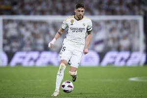 TA：巴爾韋德從未與阿隆索發(fā)生爭執(zhí)，也從未要求踢特定位置