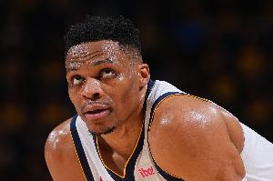 重回火箭？火箭官方曬亞當(dāng)斯杜蘭特合照 威少點(diǎn)贊！