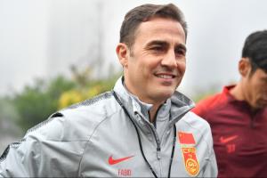 卡納瓦羅執(zhí)教生涯唯一一次交手烏茲別克：6年前中國杯帶國足0-1