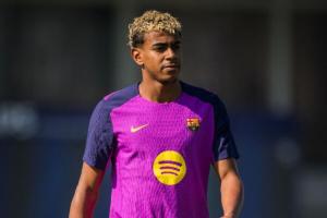 再次受傷！巴薩官方：亞馬爾恥骨再度出現(xiàn)不適，傷缺2-3周