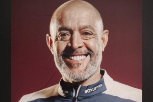 西漢姆發(fā)推稱努諾是隊史首位黑人主帥，球迷不滿：為什么強調(diào)膚色