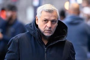 里爾主帥：首次見(jiàn)到一個(gè)點(diǎn)球主罰三次，我們戰(zhàn)勝了歐聯(lián)奪冠熱門(mén)