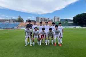 中乙第28輪，上海海港盛經(jīng)開1-0廣州蒲公英，成功在客場帶走3分