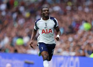 傳射建功！庫(kù)杜斯職業(yè)生涯第二次英超單場(chǎng)進(jìn)球+助攻