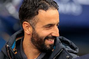 曼聯(lián)近25次英超對(duì)陣升班馬22勝3平保持不敗，上次是1-4沃特福德