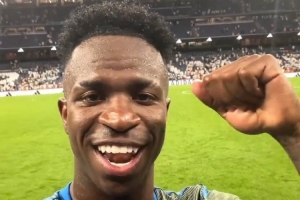 雙響！維尼修斯錄制視頻：為勝利和進球感到高興，我們繼續(xù)前進