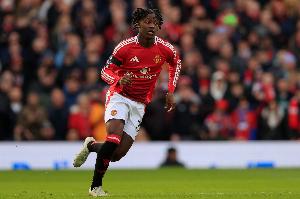 瑞士天空：那不勒斯計劃冬窗租借梅努，愿給他提供更多比賽時間