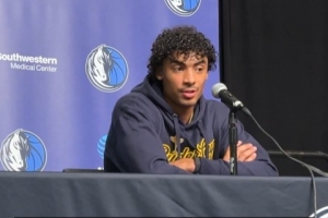 克里斯蒂：弗拉格傳球很棒能應(yīng)對壓力 他完全適應(yīng)NBA的節(jié)奏