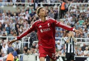 回聲報：?；倏藢⑸砼▏?號球衣，有望首發(fā)出戰(zhàn)