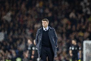 杰拉德：我不需要雕像來感受利物浦的愛，他們?yōu)槲易龅膲蚨嗔? >
                                        </div>
                                    </div>
                                    <div   id=