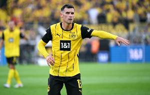 德天空：續(xù)約選項可能落空，多特34歲老將格羅斯面臨不確定的未來