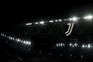 記者：尤文冬窗不可能引進(jìn)高水平中場(chǎng)，沒人愿冬窗賣這樣的球員