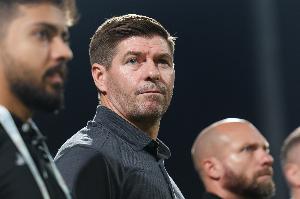 天空體育：杰拉德將抵達(dá)倫敦，接下來幾天內(nèi)將與流浪者進(jìn)行談判