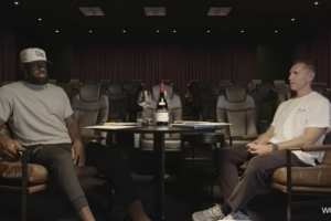 詹姆斯：根據(jù)隊友特點和球隊需求調(diào)整打法 是球員必備的生存智慧