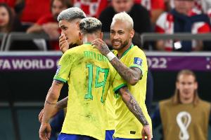 安東尼：內(nèi)馬爾最有天賦，他和小羅是我的標桿，梅西C羅都是最佳