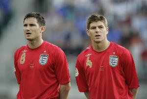 魯尼：當(dāng)年英格蘭差和各豪門關(guān)系緊張有關(guān) 卡里克該獲得更多機(jī)會