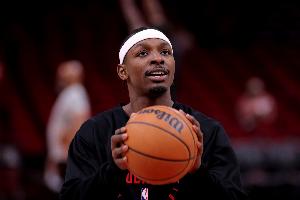 火記：泰特不會出戰(zhàn)季前賽 尚未進(jìn)行對抗訓(xùn)練 但恢復(fù)進(jìn)度好于DFS