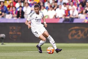 記者：皇馬方面表示姆巴佩只需休養(yǎng)3天，馬斯坦托諾傷勢也不重