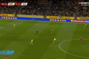 2億雙鋒欲哭無淚！約克雷斯做球伊薩克奔襲送半空門，隊(duì)友…解圍